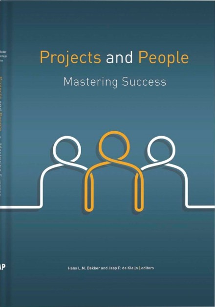 Cover Projects and People Mastering Success